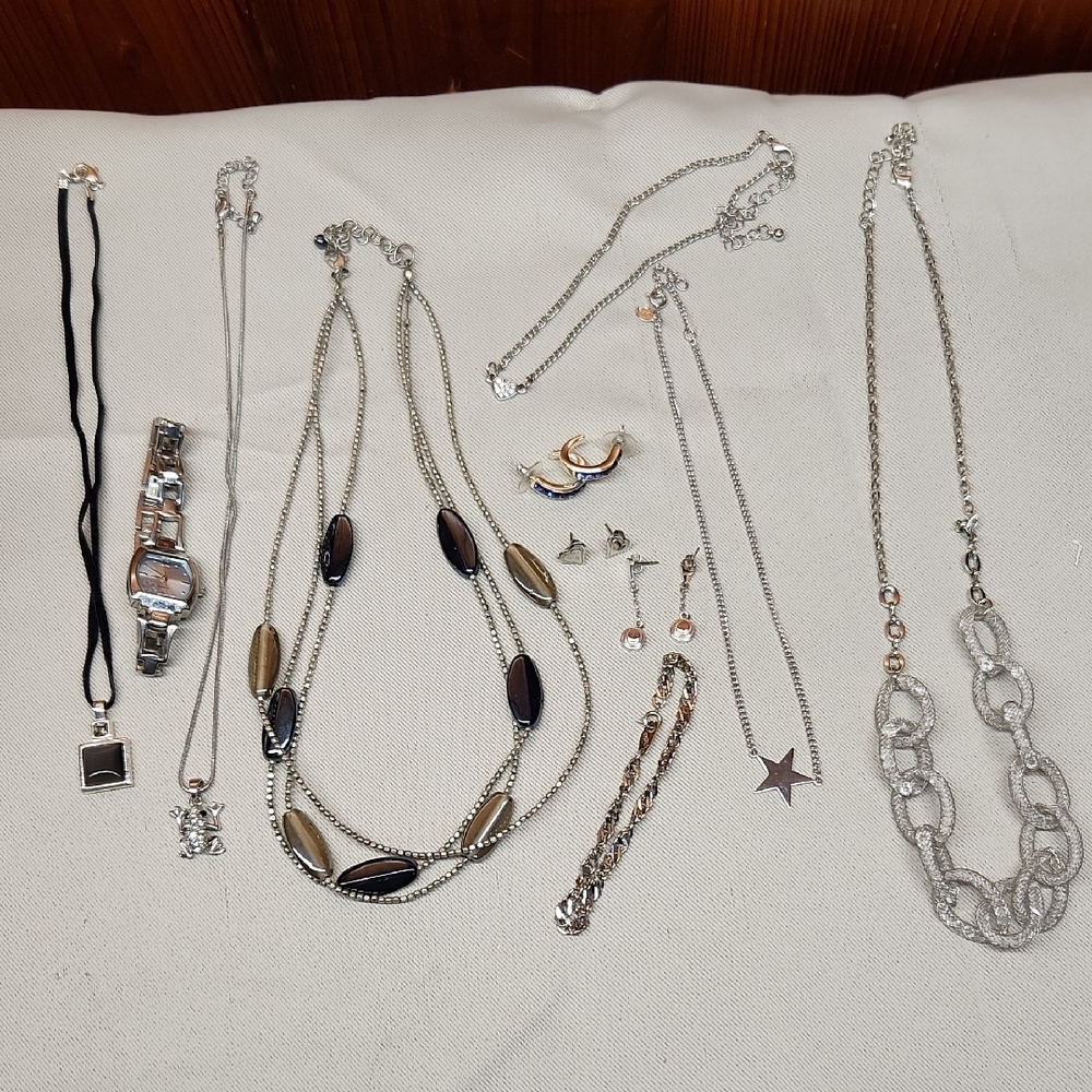 Silver and Gold Fashion Jewelry Lot 11pcs